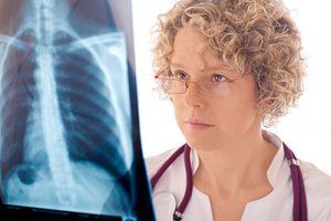Menopause Linked to Rapid Decline in Lung Function